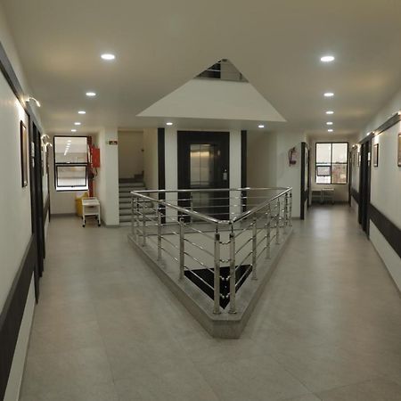 Hotel Lotus Chandrapur Dış mekan fotoğraf