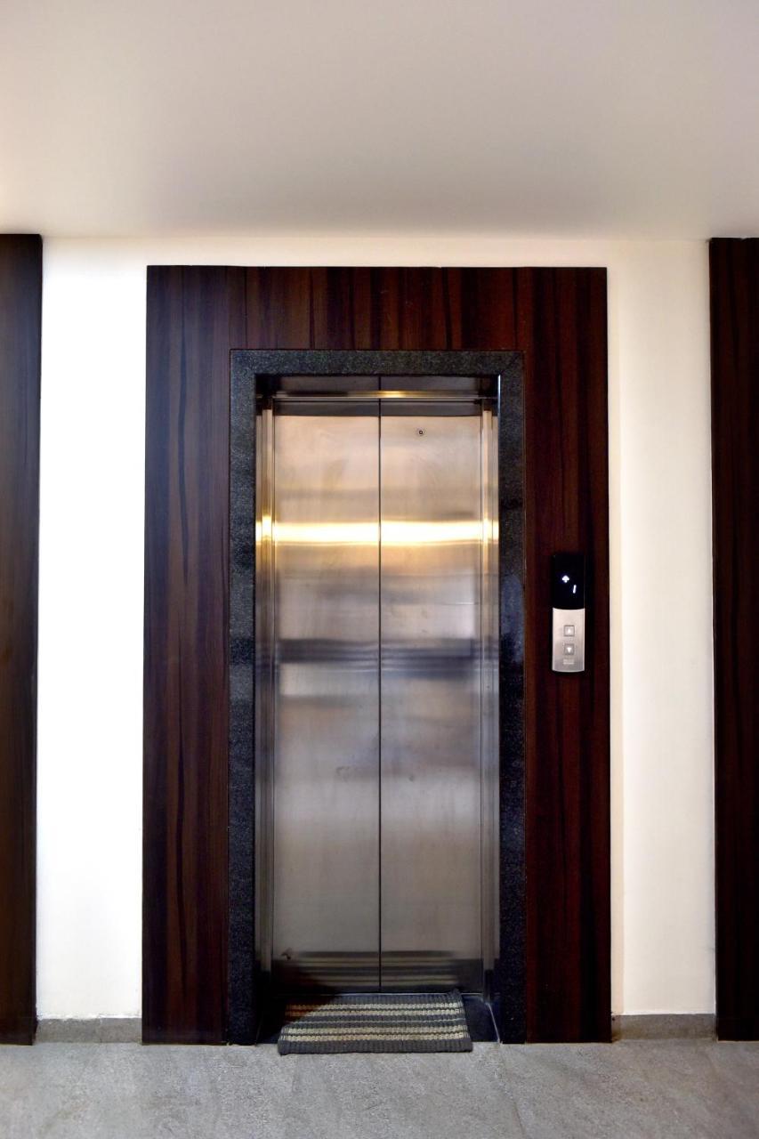 Hotel Lotus Chandrapur Dış mekan fotoğraf