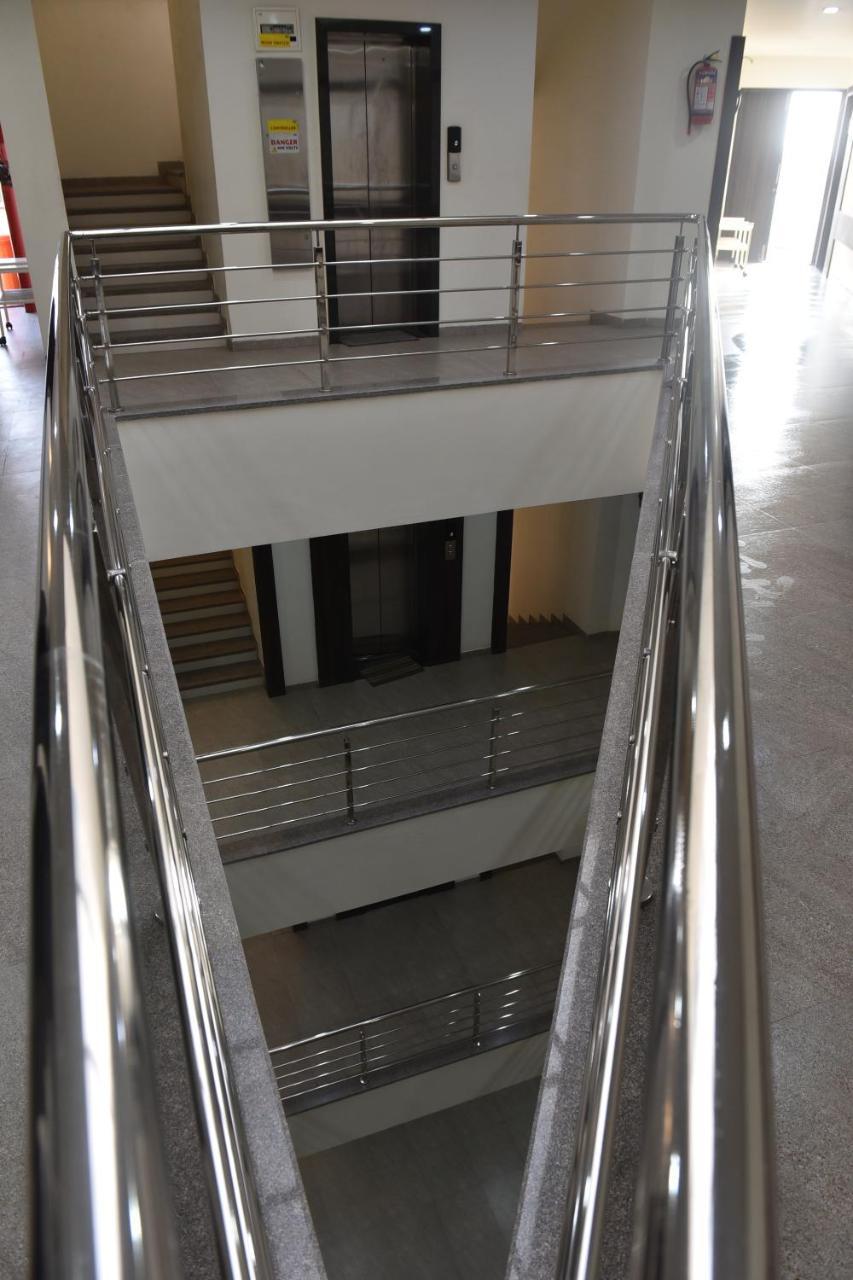 Hotel Lotus Chandrapur Dış mekan fotoğraf